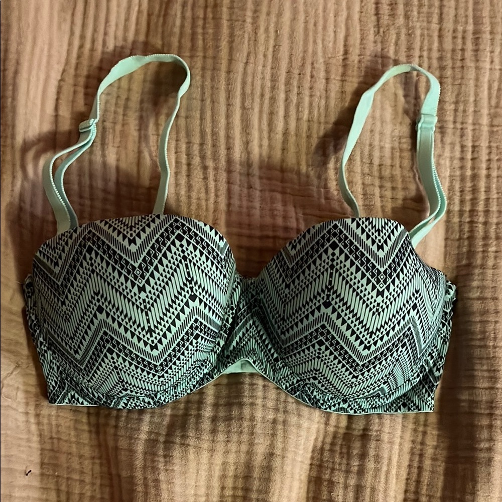 Chevron Patterned Bra in Mint Green